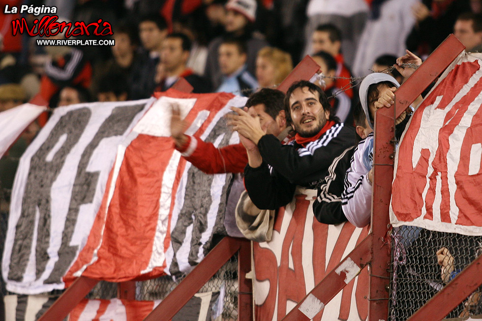 River Plate vs Estudiantes (CL 2009) 17